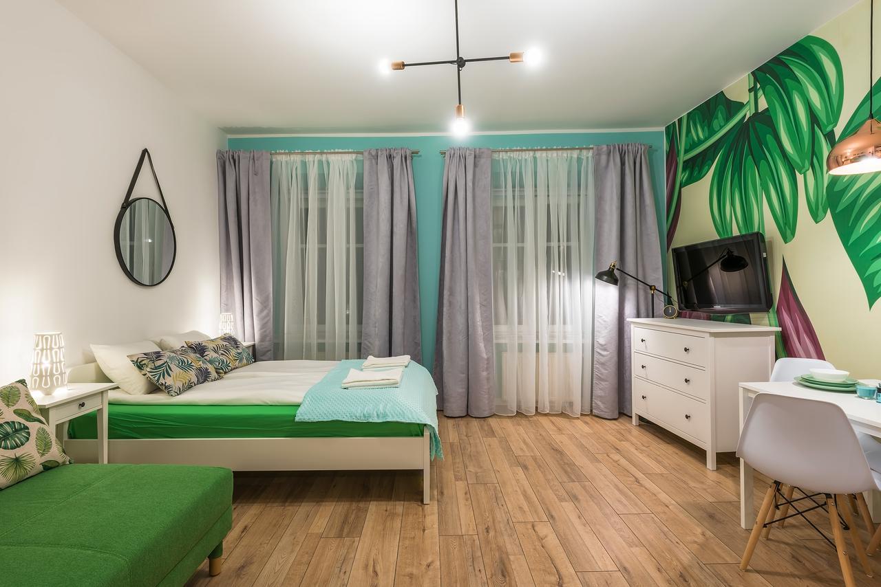 Around Market Square Apartments كراكوفيا المظهر الخارجي الصورة