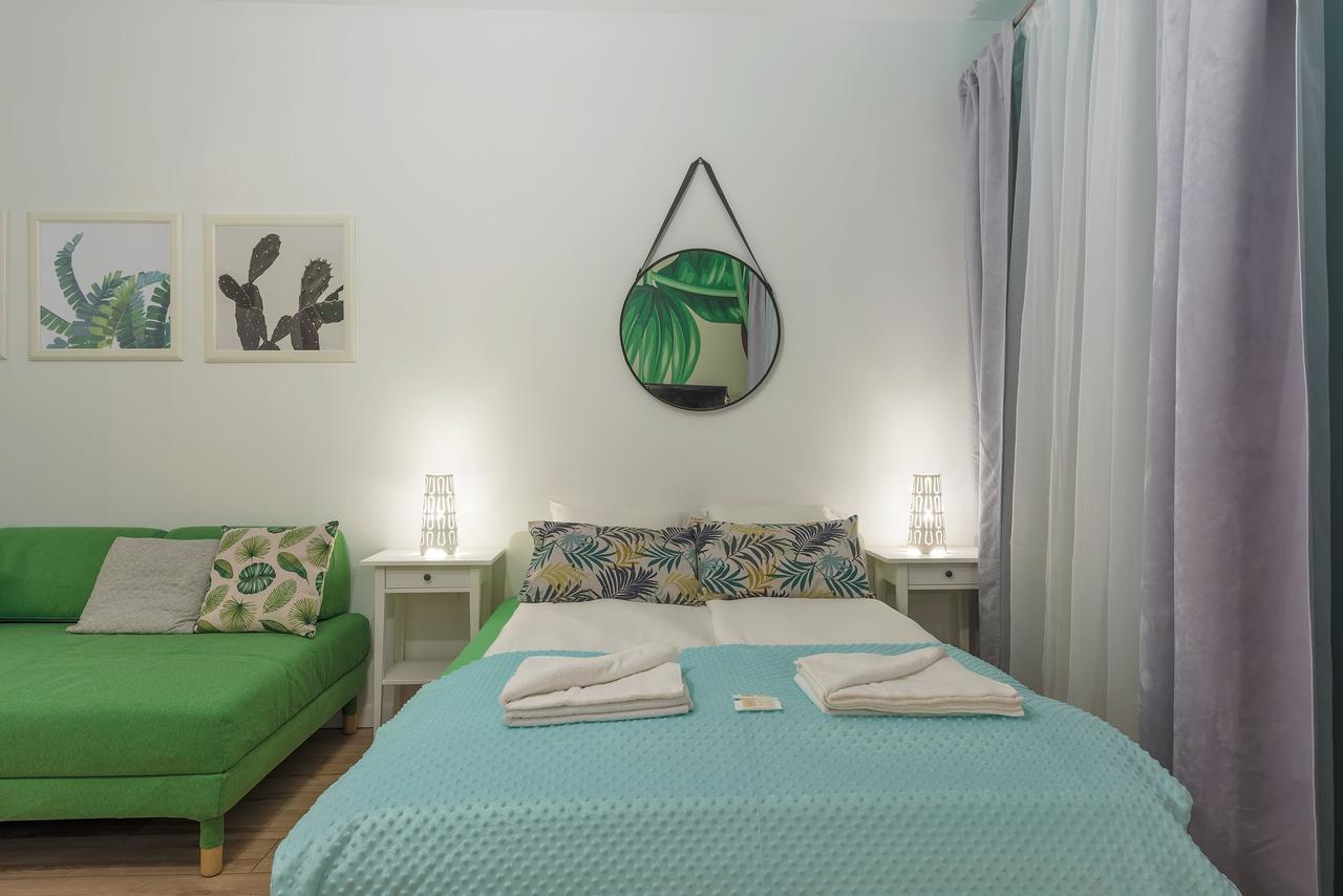 Around Market Square Apartments كراكوفيا المظهر الخارجي الصورة