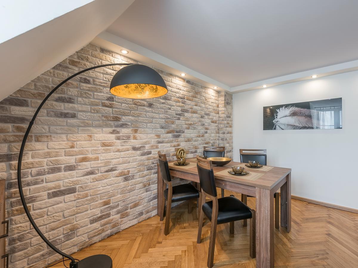 Around Market Square Apartments كراكوفيا المظهر الخارجي الصورة