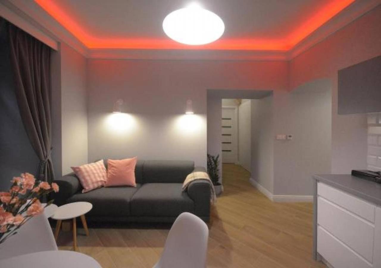 Around Market Square Apartments كراكوفيا الغرفة الصورة