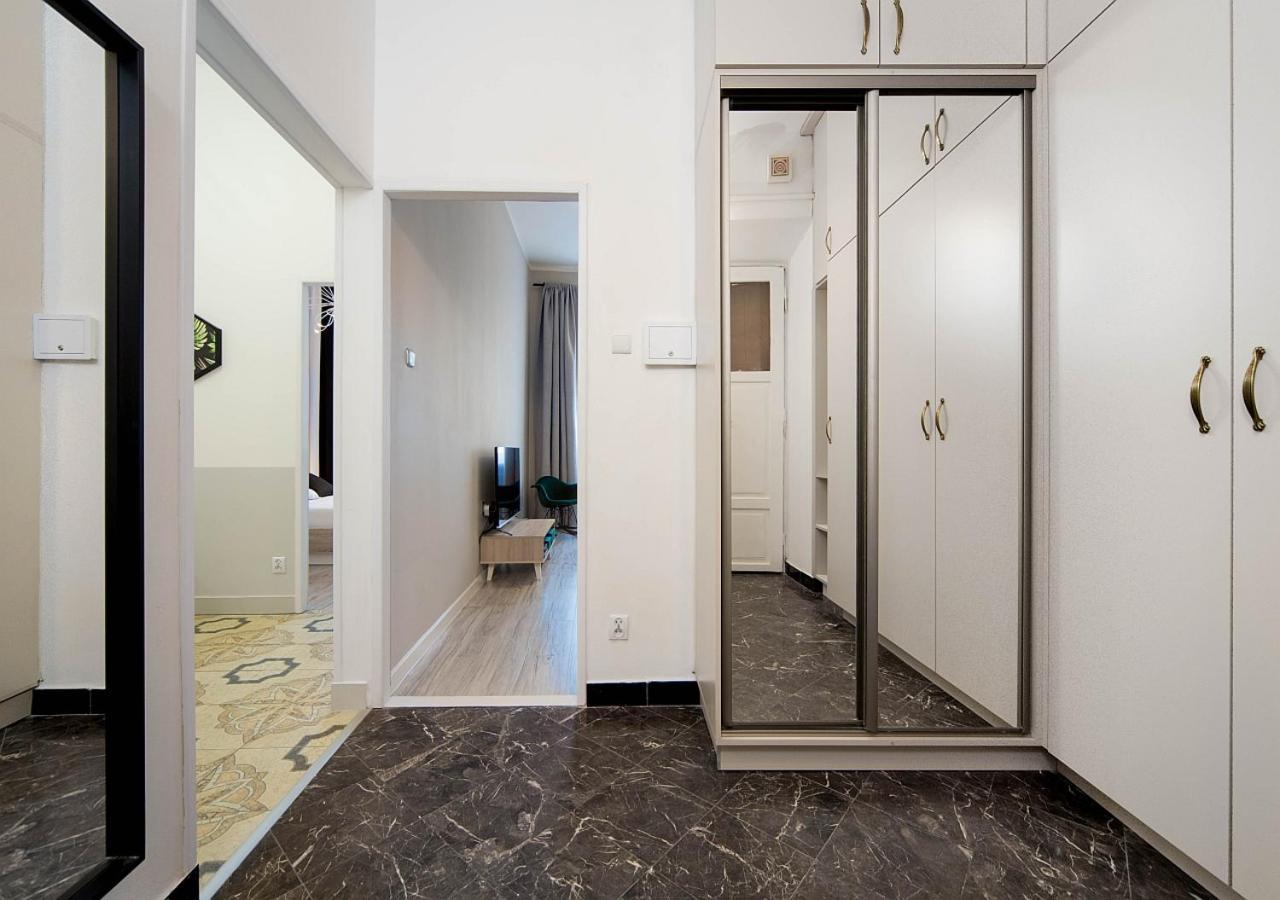 Around Market Square Apartments كراكوفيا المظهر الخارجي الصورة