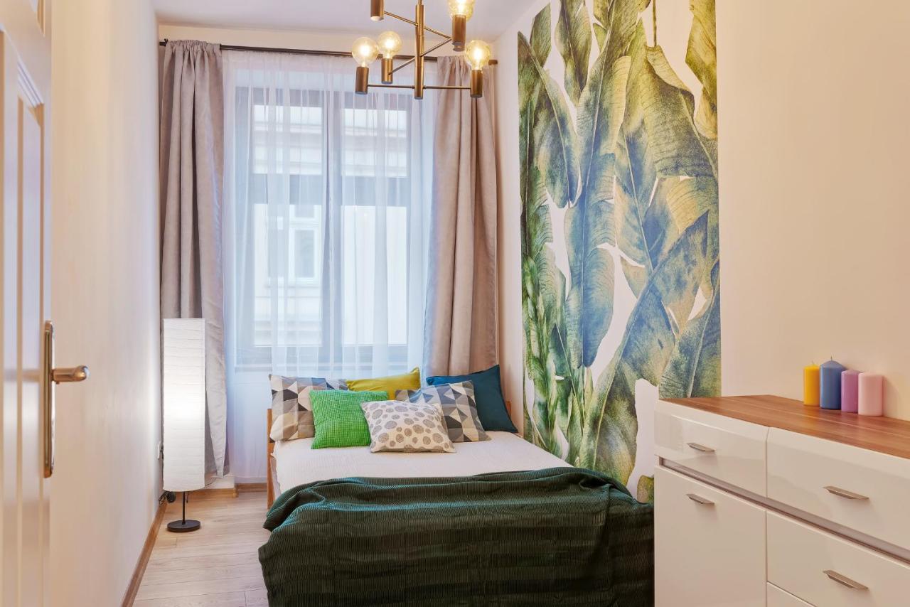 Around Market Square Apartments كراكوفيا المظهر الخارجي الصورة